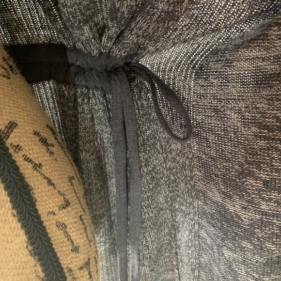 NWOT- Lululemon wrap sweater - Picture 9 of 9